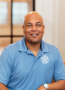 Photo of Dr. Luis Matta, Jr.